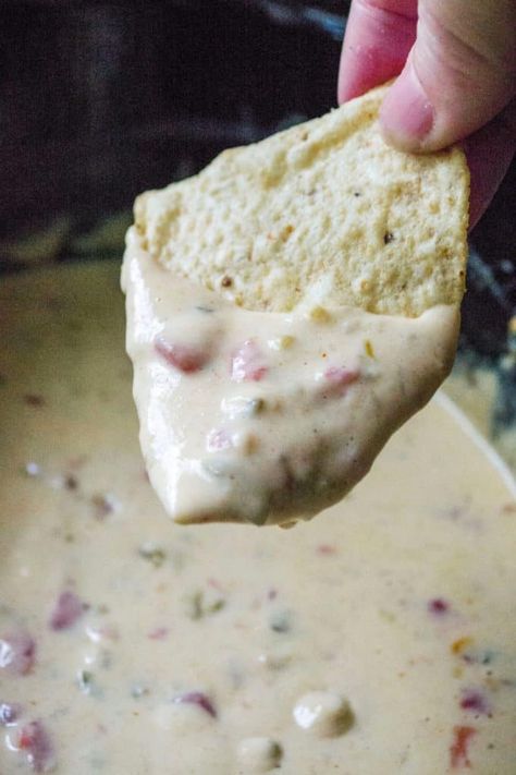 Queso Blanco Dip Cheese Dip Queso, Slow Cooker Cheese Dip, Queso Appetizers, Sausage Queso Dip, Hot Onion Dip, Sausage Crockpot Recipes, Sausage Queso, Sausage And Peppers Sandwich, Crock Pot Queso