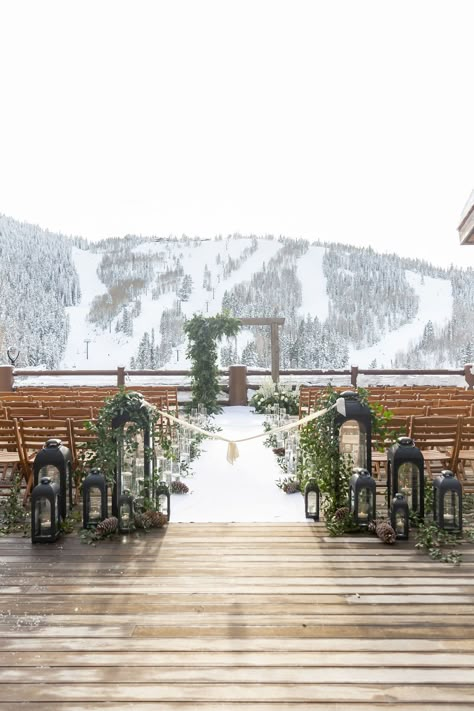 Outside Winter Wedding Ceremony, December Wedding Arch, Pine Arch Wedding, Winter Wedding Entrance, Winter Wedding Ceremony Arch, Winter Pine Wedding, Snow Wedding Ceremony, Pinecones Wedding, Pine Green Wedding