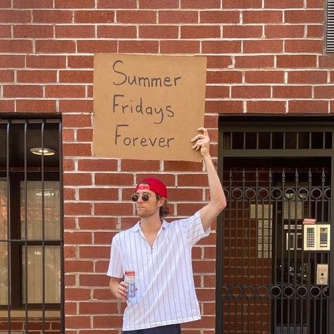 Sign Man, Summer Fridays, Funny Dude, Funny Signs, A Sign, Funny Memes, Memes, Funny, Photography