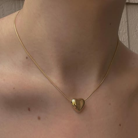 "Snake Chain Puffed Mini Heart Necklace ✨ Fully stainless steel & tarnish proof! (18k gold plated or solid stainless steel) 16\" with a 2\" extender  Snake chain style featuring a mini puffed heart pendant 🤍  Choose between silver or gold 🫶 Handmade with love!" Chunky Heart Necklace, Mini Heart Necklace, Puffy Heart Necklace, Dainty Chain Necklace, Modern Gold Jewelry, 3d Heart, Puffed Heart, Gold Heart Necklace, Classy Jewelry