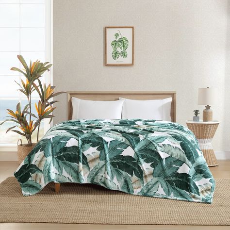 Tommy Bahama Printed Ultra Soft Plush Reversible Blanket - Bed Bath & Beyond - 41127939 Plush Bedding, Tommy Bahama Home, Top Of Bed, Blanket Bed, Queen Blanket, Reversible Blanket, Twin Blanket, Island Living, Bedding Stores