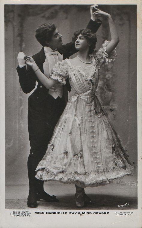 Dancing Pose Reference, Dancing Reference, Dancing Poses, Dancing Pose, Vintage Lesbian, Victorian Couple, Couple Poses Reference, Body Reference Poses, Human Poses Reference