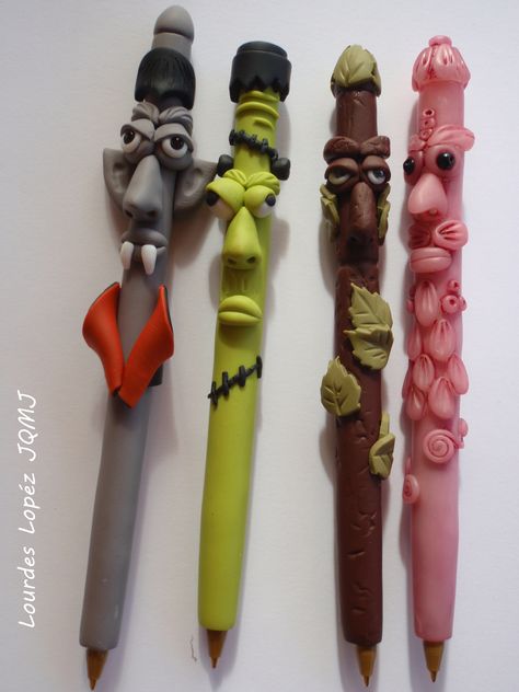 Polymer Clay Pens @lourdeslopez Polymer Clay Pens Ideas, Clay Pens, Polymer Clay Pens, Clay Pen, Polymer Clay Gifts, Polymer Clay Figures, Polymer Clay Cane, Modeling Clay, Fimo Clay