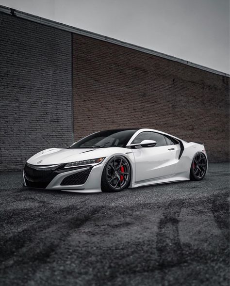 Tire Marks, Wallpaper Luxury, New Luxury Cars, Car Racer, Acura Nsx, Exotic Sports Cars, Cars Vintage, Concept Car Design, Nice Cars