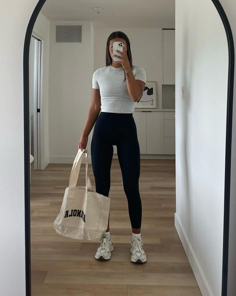 Adrette Outfits, Modele Fitness, Gymwear Outfits, Gym Crush, Look Legging, Gym Attire, Mode Zara, Cute Workout Outfits, Cute Gym Outfits