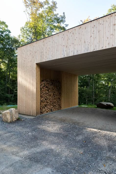 Gallery of Hinterhouse / Ménard Dworkind architecture & design - 39 Mid Century Garage, Carport With Storage, Animal Mounts, Forest Sounds, Carport Garage, Compact House, Hotel Concept, Vacation House, Heated Floors