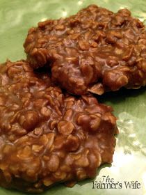 The Farmer's Wife: No Bake "Cow Pie" Cookies Cow Pie Cookies, Boiled Cookies, Chocolate Peanut Butter Oatmeal Cookies, Cow Patties, Chocolate Peanut Butter Oatmeal, Cow Pies, Butter Oatmeal Cookies, Chocolate No Bake Cookies, Pie Cookies