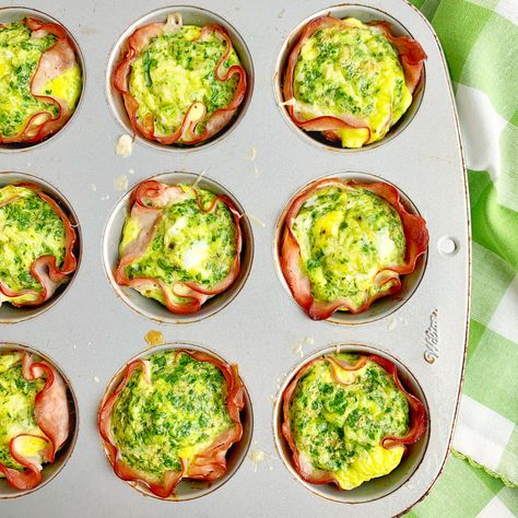 Green Eggs And Ham Cupcakes, Green Eggs And Ham Breakfast, Green Eggs And Ham Party, How To Make Green Eggs And Ham, Green Breakfast Ideas, Green Eggs And Ham Snack, Dr Seuss Breakfast, Green Eggs And Ham Recipe, Seasoned Eggs