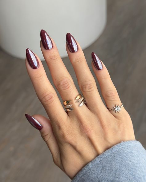 Cherry Red Chrome Falls must have set ❤️❤️❤️ Mocha Cherry Chrome Nails, Square Round Nails Design, Short Cute Nails Almond, Chrome Cranberry Nails, Cherry Coke Nails Chrome, Chrome Plum Nails, Maroon With Chrome Nails, Dark Red Pearl Nails, Chrome Nails Inspiration