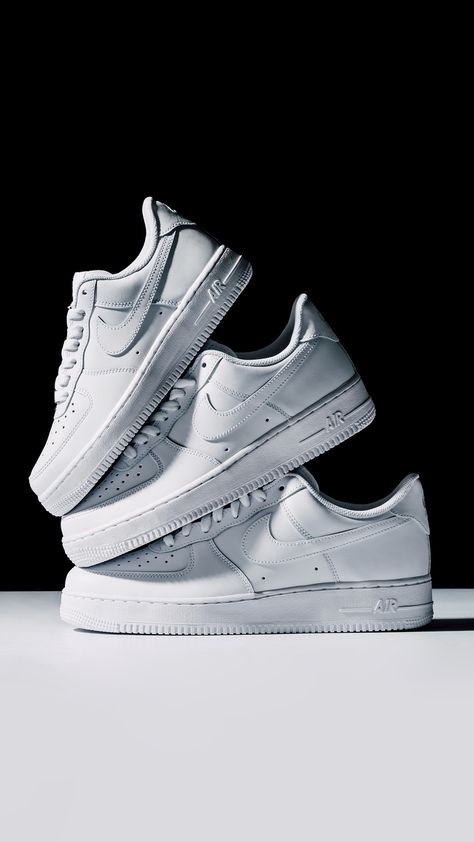 Nike Air Force White, Jordan 4 Fire Red, Air Force Families, Nike Force 1, Nike Shoes Air Force, All Nike Shoes, Shoes Photography, Sneaker Art, Nike Classic