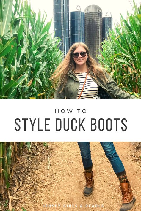 Duck boots are great for everyday wear, especially now that it's boot season. Sharing a few ways How to Style Bean Boots. Style Sperry Duck Boots, Duck Rain Boots Outfit, Duck Boot Outfits Women, Lol Bean Boots Outfit, How To Style Duck Boots With Jeans, Duck Boots Outfit Summer, Women's Duck Boots, Styling Bean Boots, Sperry Duck Boots Outfit Jeans