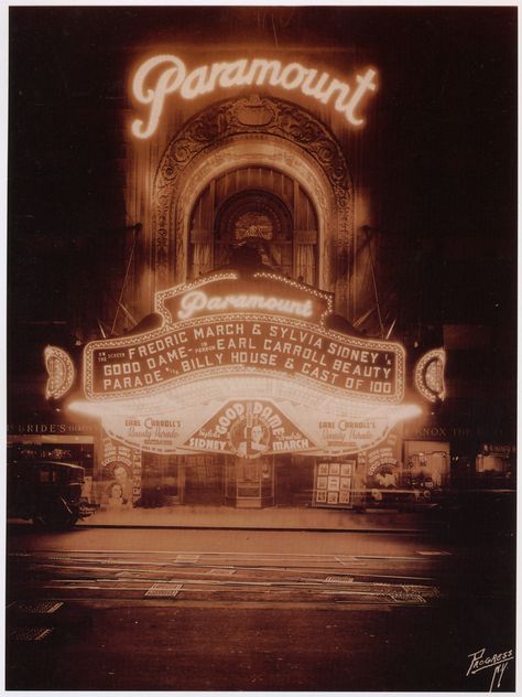 The Paramount Theatre in Times Square, 1934. Courtesy of the Academy of Motion Picture Arts and Sciences). From Cinema Treasures: A New Look at Classic Movie Theaters (Ross Melnick and Andreas Fuchs) Classic Movie Theaters, Old Theater, Theater Sign, Vintage Movie Theater, Paramount Movies, Going To The Movies, Paramount Theater, Evelyn Hugo, Vintage Theatre