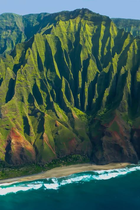 Na Pali Coast, Kauai, Hawaii Na Pali Coast, Magic Places, Beach Pink, Kauai Hawaii, Hawaii Travel, Seychelles, Kauai, Places Around The World, Mauritius