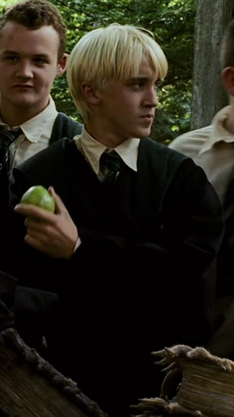 Drako Malfoy, Koleksi Parfum, Draco Malfoy Hot, Draco Malfoy Imagines, Draco Lucius Malfoy, Malfoy Aesthetic, Hogwarts Outfits, Harry Potter Draco, Harry Draco