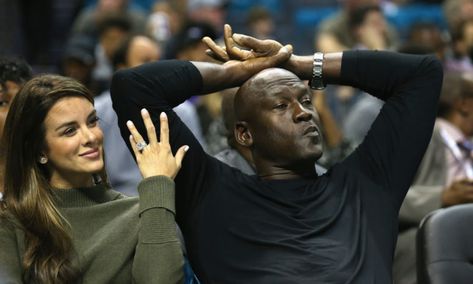 Michael Jordan Wife, Robin Thicke, Becoming A Father, Pro Athletes, Nba Legends, Engagement Celebration, Celebrity Engagement Rings, Nba Stars, Enrique Iglesias