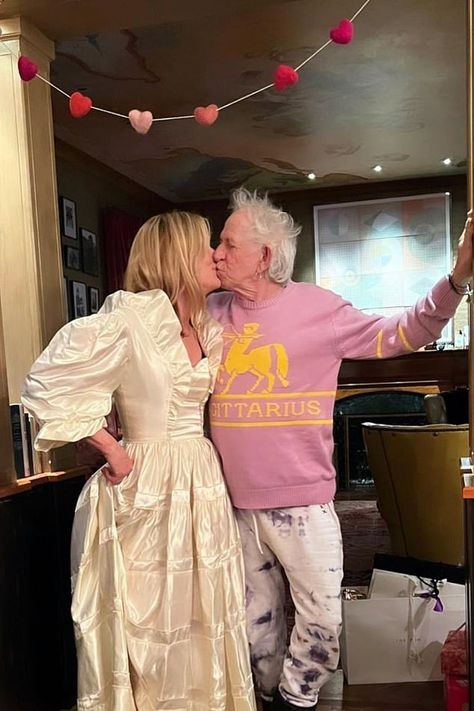 Keith Richards Young, Pippa And James, Patti Hansen, Emma Thompson, Wedding Kiss, Pippa Middleton, Keith Richards, Mick Jagger, Vintage Bridal