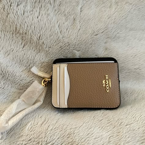 Brand New! Coach Zip Wallet/Wristlet Coach Card Wallet, Coach Wallet Keychain, Coach Wallet Aesthetic, Keychain With Wallet, Cute Wallets For Women, Coach Wallets, Teen Christmas Gifts, Fun Wallets, Keychain Wristlet