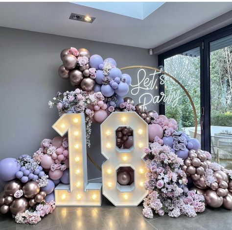 Big Birthday Party Decorations, Pastel 18th Birthday Theme, 15 Balloon Decorations, 18th Birthday Party Backdrop Ideas, 18tj Birthday Party Ideas, 18th Birthday Venue Ideas, Decoration For 18th Birthday Girl, 18ty Birthday Ideas, 18th Party Decor