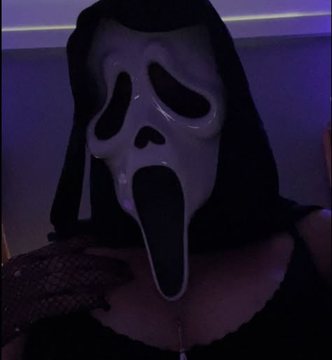 halloween 
ghostface 
scream 
mask 
costume Ghost Face Captions, Female Ghostface Pfp, Scream Profile Picture, Fem Ghostface, Female Ghostface, Ghostface Pfp, Minecraft Halloween Costume, Mr Ghostface, Glam Rock Aesthetic