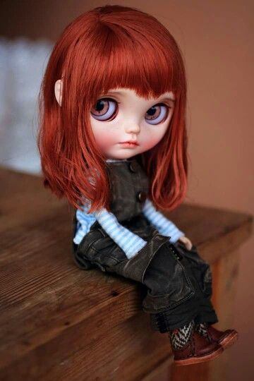 Red Blythe Doll Red Hair Bangs Brown Eyes, Red Hair Bangs, Blythe Photography, Red Hair With Bangs, Dyed Hair Blue, Short Red Hair, Dyed Red Hair, Long Red Hair, Hair Bangs