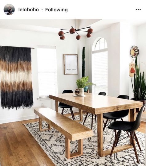 Modern Desert Aesthetic Home Decor Trends and Home Styling Design Inspiration from the dotted bow Desert Aesthetic Home, Modern Southwest Decor, Desert Home Decor, Southwest Modern, Southwest Home Decor, Modern Southwestern, Southwest Home, Boho Dining Room, Desert Aesthetic