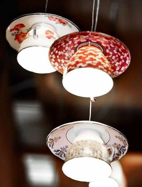 Kattokruunu Diy, Tea Cup Chandelier, Luminaria Diy, Diy Luminaire, Kitchen Lighting Design, Teacup Crafts, Diy Light Fixtures, Diy Lampe, Deco Luminaire