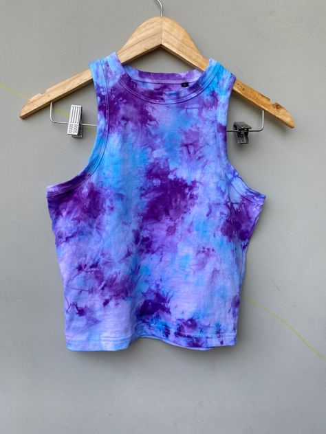 Tie Dye Color Ideas, Mini Tees, Tie Dye Tank Tops, Bnha Hero Costumes, Tank Tops Diy, Tie Dye Patterns Diy, Tie Dye Ideas, Diy Tie Dye Shirts, Diy Dye