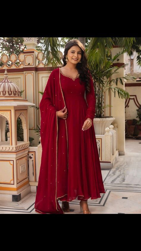 Flare Suits For Women, Anarkali Dress Simple, Simple Anarkali Suits, Red Anarkali Dress, Red Anarkali Suits, Moti Lace, Anarkali Designs, Red Anarkali, Simple Long Dress