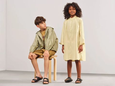 KIDS | UNIQLO HONG KONG & MACAU U Spring/Summer 2022 COLLECTION | UNIQLO HONG KONG & MACAU Uniqlo Lookbook, Uniqlo U, Christophe Lemaire, Uniqlo Tops, Everyday Clothing, Modern Wardrobe, Spring Summer 2022, Spring Summer Collection, Top Collection