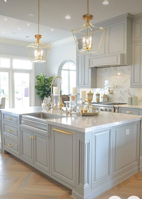 Modern Country House Kitchen, Gorgeous Kitchens Luxe, Luxury Home Design Ideas, Innovative Home Ideas, Dream Kitchen Design Luxury Modern, Modern Kitchen Design Luxury 2025, Kitchen Inspo Modern Farmhouse, Kitchen Island Cabinet Ideas, Luxury Farmhouse Interior