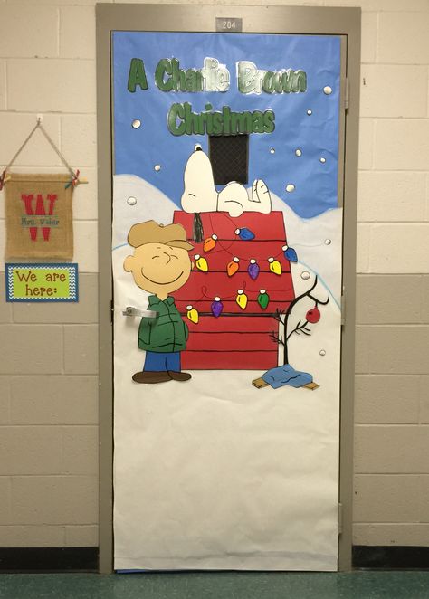 A Charlie Brown Christmas classroom door cover Winter Door Decorations Classroom, Christmas Door Decorating, Grinch Door, Holiday Appetizers Christmas, Door Decorations Classroom Christmas, Holiday Door Decorations, Christmas Door Decorating Contest, Christmas Classroom Door, School Door Decorations