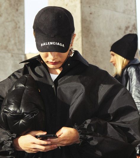 Dada Aesthetic, Balenciaga Cap Outfit, Luxury Curved Bill Baseball Cap For Streetwear, Sporty Cap For Streetwear, Balenciaga Male Outfits, Balenciaga Menswear Street Styles, Balenciaga Baseball Cap, Balenciaga Aesthetic, Balenciaga Cap