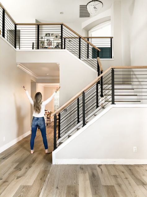 Angela Rose Home, Angela Rose, Modern Stair Railing, Staircase Railing Design, Diy Staircase, House Staircase, Staircase Remodel, Stair Railing Design, Staircase Makeover