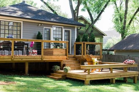 Dreaming about a new deck and designing a new deck are not one in the same. It’s important your design not only looks good but that it works well with your lifestyle. Patio Plan, Building A Porch, Patio Deck Designs, Deck Designs Backyard, Deck Designs, Deck Plans, Porch Deck, House With Porch, Diy Deck