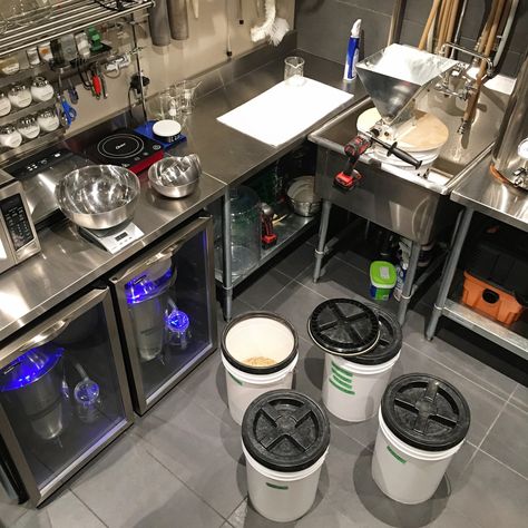 Home Brewery Design, Garage Brewery, Bathroom And Sauna, Brew Room, Lounge Bathroom, 1 Mill, Home Brewing Equipment, Brewery Design, Home Brewery