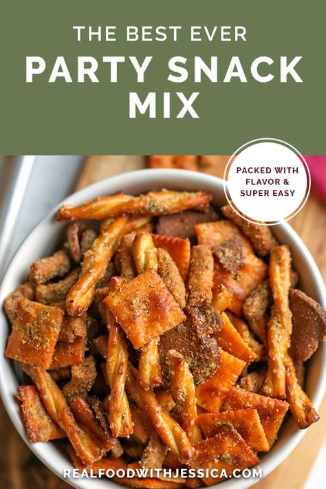 Salty Diy Snacks, Salty Mix Snack, Tex Mix Snack, Salty Party Mix Recipes, Healthy Party Mix Recipe, Dill Snack Mix Recipes, Party Mixes Snacks, Salty Snack For Party, Salty Snacks For Christmas Party