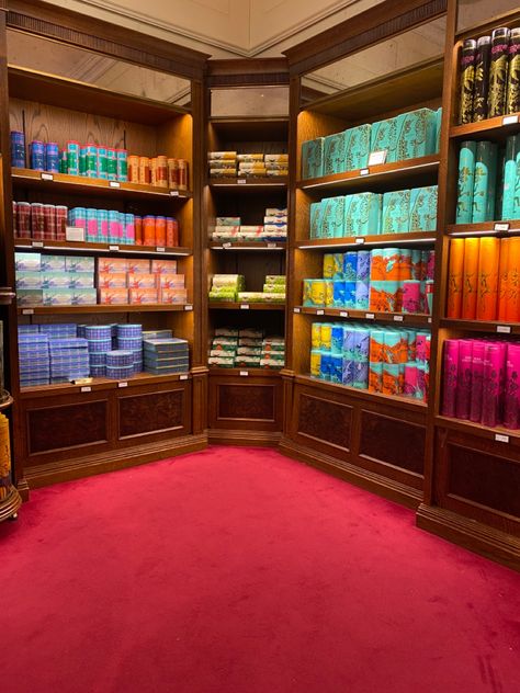 Fortnum and Mason | Shopping | London | Oxford Street | Food | Biscuits | Luxury | Aesthetic Fortnum And Mason, Oxford Street, Luxury Aesthetic, Biscuit Recipe, Street Food, Biscuits, Oxford, London