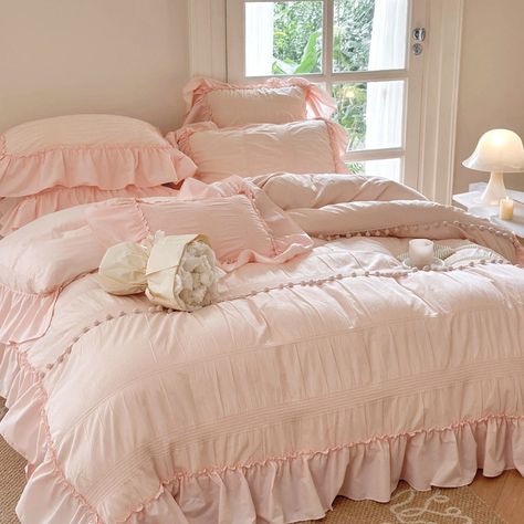 Transform your bedroom into a haven of elegance and comfort with our Bubble Washed Cotton... Princess Bedding, Princess Bedding Set, Nordic Room, Bubble Texture, Coquette Princess, Coquette Clothing, Coquette Room Decor, Aesthetic Bedroom Decor, Stylish Bedding