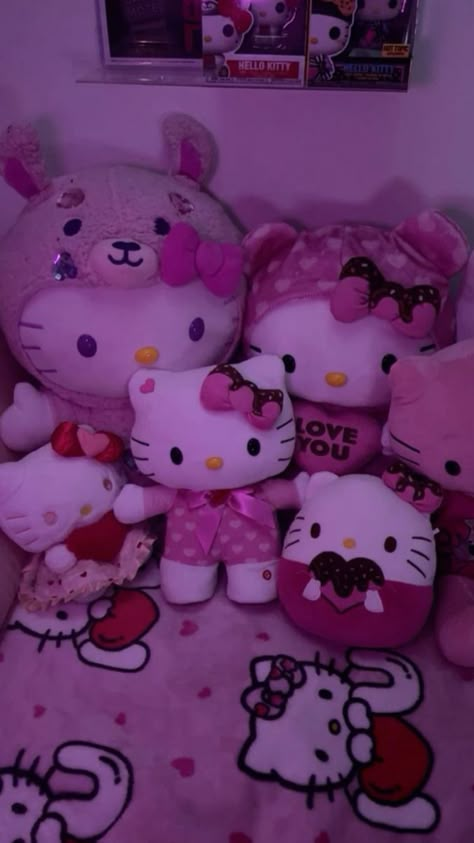 090 Hello Kitty Room, Hello Kitty Bedroom, Hello Kitty Room Decor, Hello Kitty Bed, Kitty Room, Pink Wallpaper Hello Kitty, Images Hello Kitty, Hello Kitty Things, Kitty Aesthetic