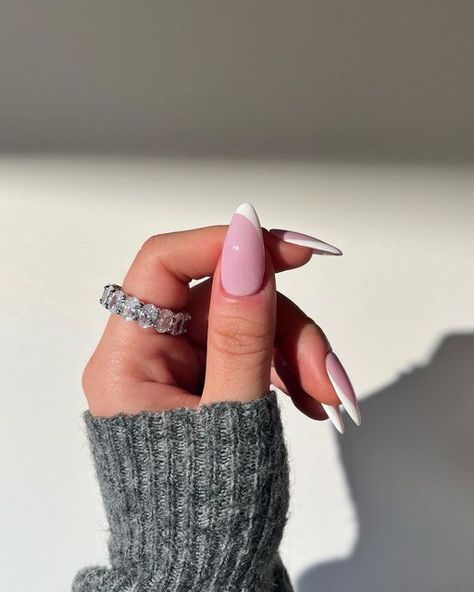 Jennie | nail art tutorials on Instagram: "This side French is super beginner friendly and cuteee ✨ Since it’s asymmetrical, it’s a lot easier to paint than a French but has same vibes 😊 new favorite @esvynails base called Orchid ✨" Irregular French Tip Nails, Asymmetric French Tip, One Side French Nails, Asymmetric Nail Designs, Asymmetrical French Tip Nails, Asymmetrical French Nails, Fitted Asymmetrical Feminine Top, Fancy Nail Art, Nail Art Tutorial