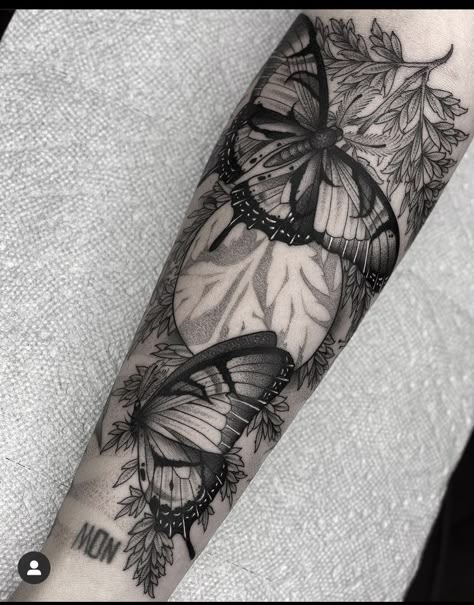 Butterfly Arm Sleeve Tattoo, Floral Music Tattoo Sleeve, Good And Bad Tattoo, Simple Cat Tattoo, Mandala Arm Tattoos, Line Art Simple, Underarm Tattoo, San Diego Tattoo, Cat Tattoo Ideas