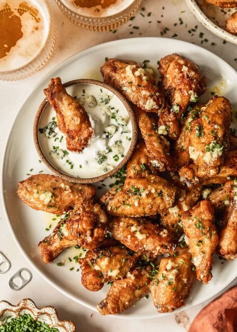 These garlic butter chicken wings are baked in the oven or air fryer until they're nice and crispy. They're flavorful & great for parties! Wings Baked In The Oven, Garlic Butter Chicken Wings, Butter Chicken Wings, Oven Chicken Wings, Wings In The Oven, Baked Wings, Crispy Garlic, Crispy Wings, Garlic Butter Chicken