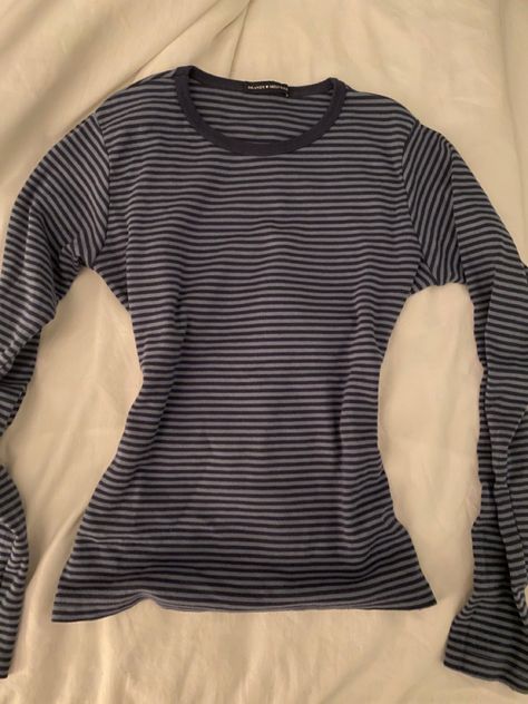 Long Sleeve Shirts Aesthetic, Long Sleeves, 90s Style Blue Long Sleeve T-shirt, Brandy Striped Shirt, Brandy Melville Tops Long Sleeve, Brandy Melville Striped Shirt, Brandy Melville Stephanie Stripe Top, Brandy Melville Striped Long Sleeve, Zelly Stripe Top Brandy Melville