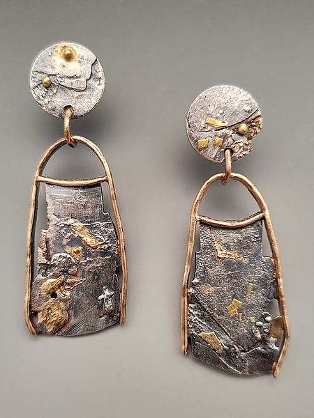 Metal Earrings Handmade, Metalsmithing Jewelry, Organic Jewelry, Handmade Jewelry Earrings, Art Jewelry Contemporary, Metal Smithing, Mixed Metal Jewelry, Silver Jewelry Design, Artful Home