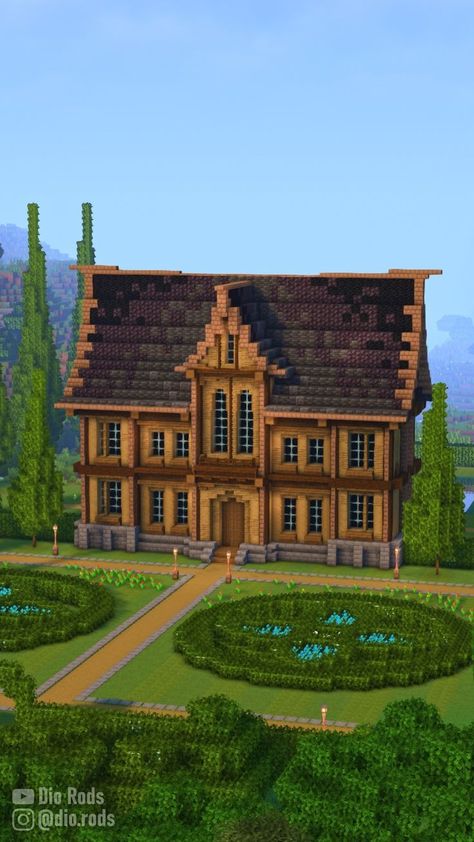 Modrn Minecraft Library House Ideas, Bad Minecraft Houses, Minecraft Castle Village Ideas, Mayor House Minecraft, Minecraft Grand Fireplace, Minecraft Mansion Exterior, Minecraft Manor Blueprints, Minecraft Art Deco House, Buildings For Minecraft