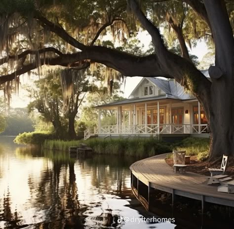 North Carolina House Aesthetic, Old Money Lake House, Southern Coastal Homes Interiors, Beach Ranch House, Houses In The Hamptons, Country Lake House, 2024 Color Palette, Low Country House, House On Lake