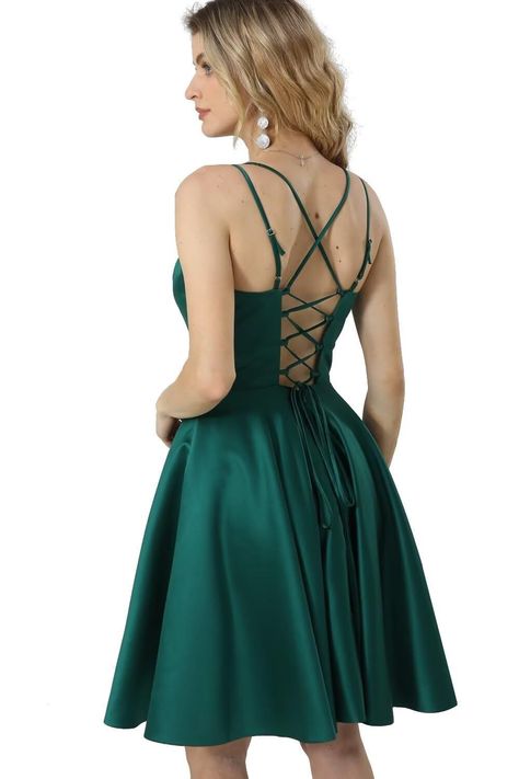 Formal Gowns Elegant, Green Hoco Dress, Prom Dress Green, Hoco Dresses Green, Prom Dress For Teens, Backless Prom Dress, Homecoming Dresses For Teens, Cocktail Dress Classy, Deep Green Color