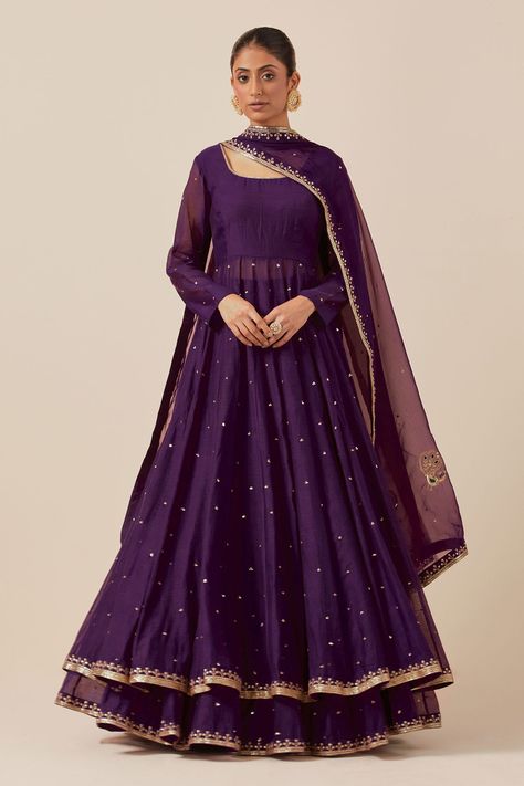 Anarkali Skirt, Anarkali Designs, Embroidered Anarkali, Anarkali Dress Pattern, Pakistani Wedding Outfits, Simple Pakistani Dresses, Violet Color, Designer Party Wear Dresses, Stylish Party Dresses