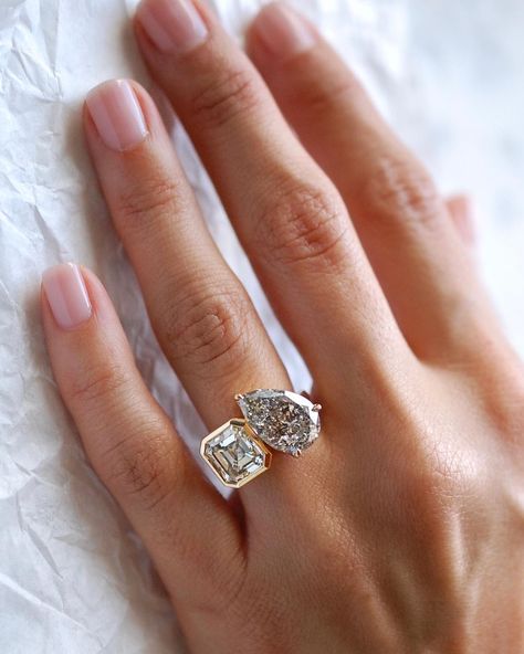 Maggi Simpkins, 3 Diamond Engagement Rings, Dig Jewelry, Bea Bongiasca, Engagement Ring For Him, Pepper Diamond Engagement Ring, Top Engagement Rings, Ring Inspiration, Engagement Ring Inspiration