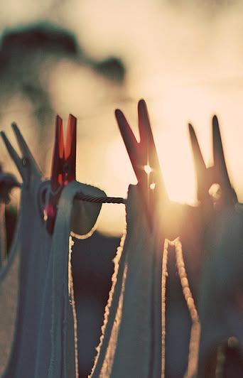 . Laundry Art, Clothes Hanging, Into The West, Line Photo, Sun Shining, Three Rivers, Foto Tips, Washing Line, Jolie Photo